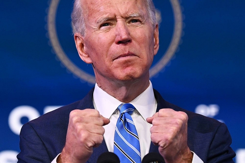 Sau những nỗ lực của Tổng thống Joe Biden, Thượng viện Mỹ cuối cùng đã thông qua gói cứu trợ 1.900 tỷ USD giải cứu kinh tế thời Covid-19